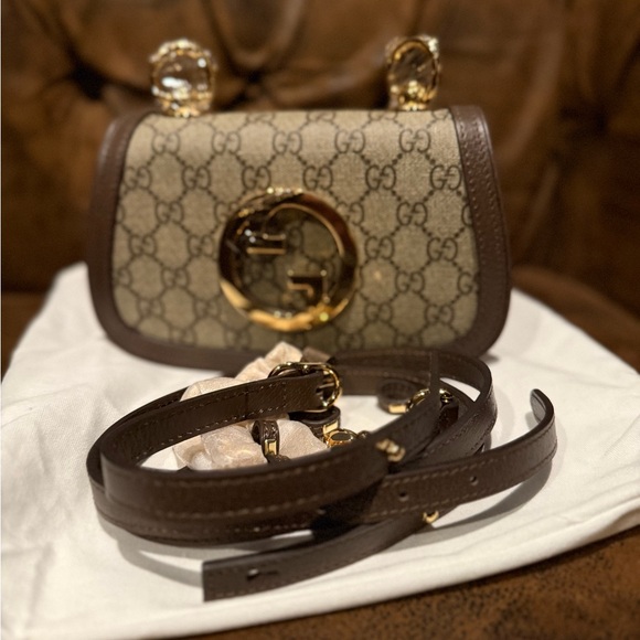 Gucci Tan and Gold Shoulder Bag - Picture 3 of 10